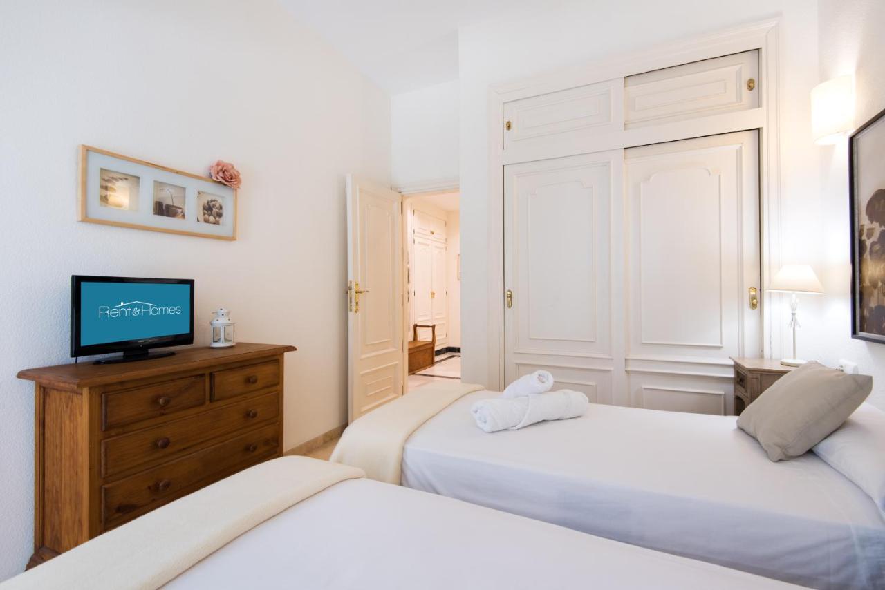 Rentandhomes Beachfront Marbella Center Экстерьер фото